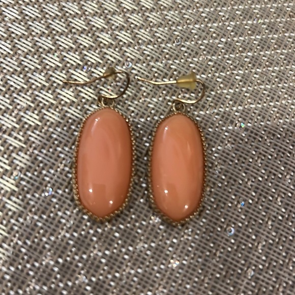 Peach orange with gold metal dangle earrings hang approx 1.5” womens jewelry - Picture 3 of 5